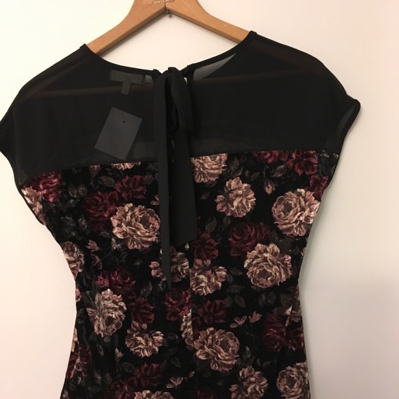 Super cute women floral blouse - Picture 4 of 4